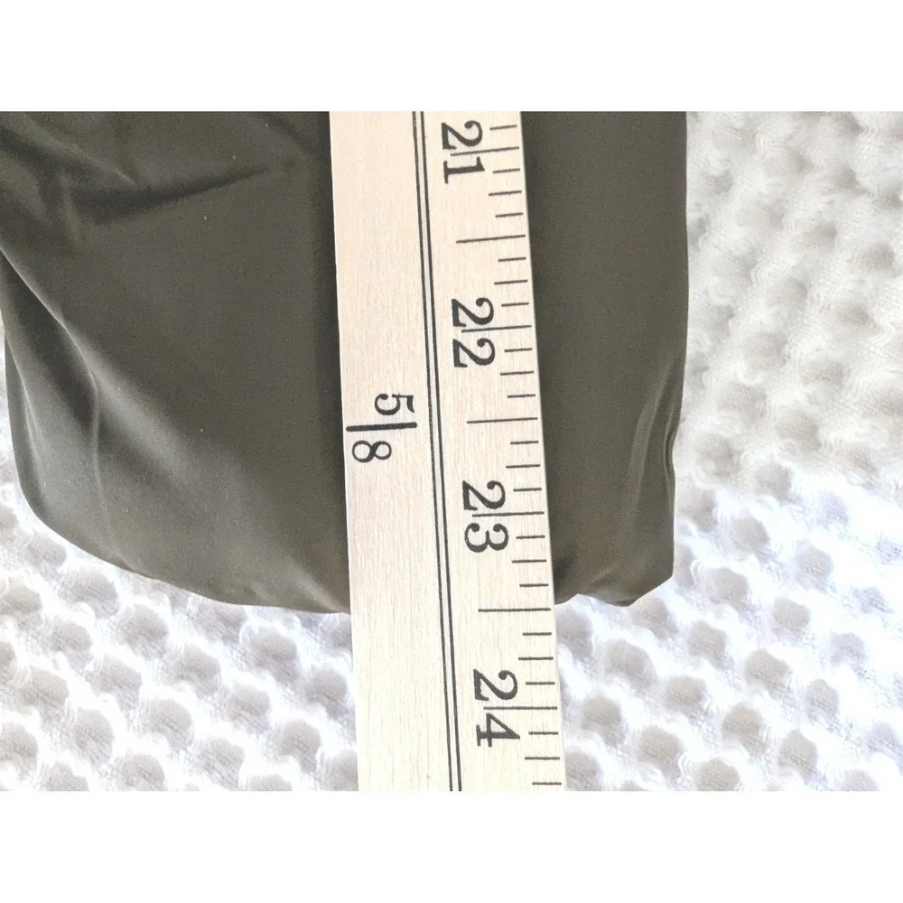 Snobbish Olive Grn Cropped Puffer Jacket Girls XL Womens XS Quilted Winter Coat